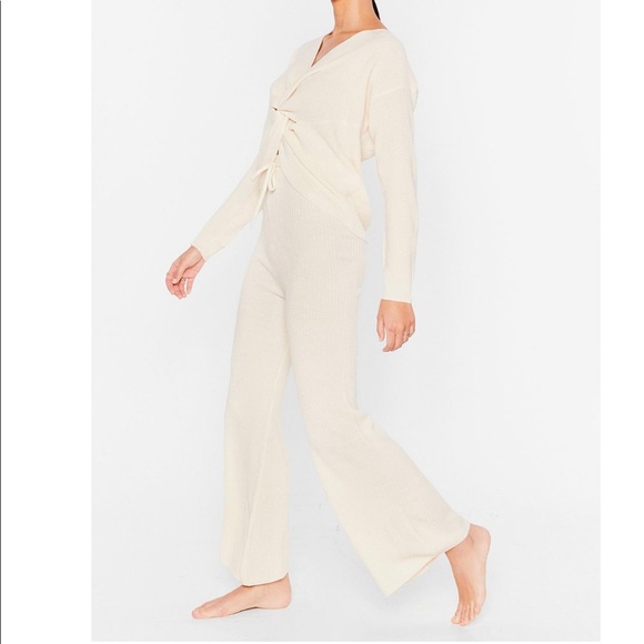 Set: twisted Knit Top and Wide Leg Pants Set - Picture 2 of 5